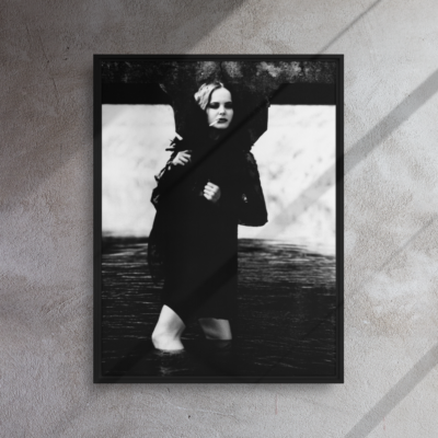 framed-canvas-(in)-black-24x32-front-6a8d6822da623 Moxie