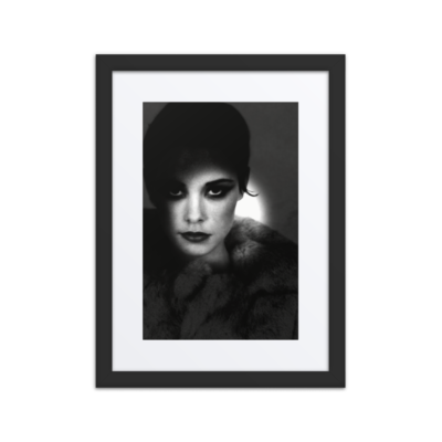 matte-paper-framed-poster-with-mat-in-black-12x16-front-6a8b7029ce19d.png Noir