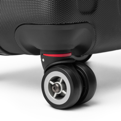 suitcase-black-large-product-details-3-6a8ac4b46133a Omorfi